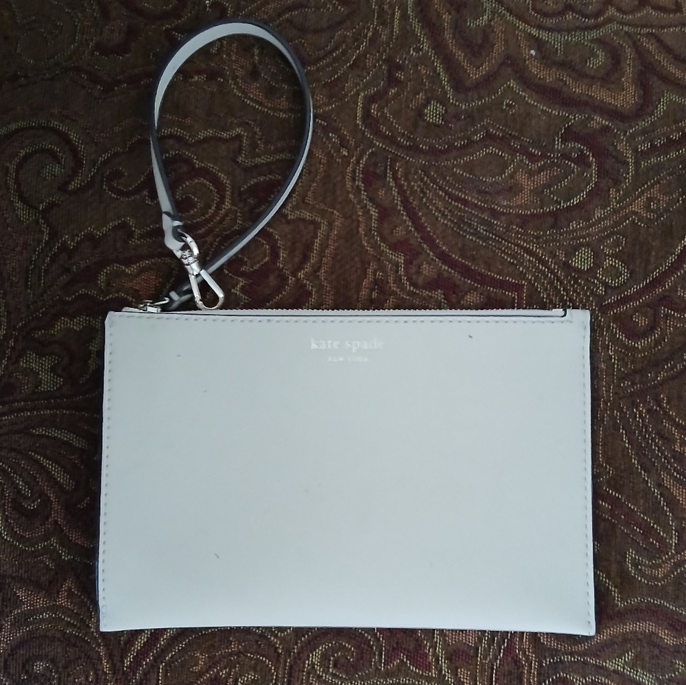 Kate Spade New York Wristlet Pouch. 